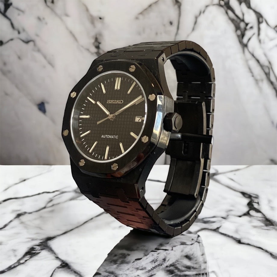 ROYAL SEIKOAK | BLACKED OUT