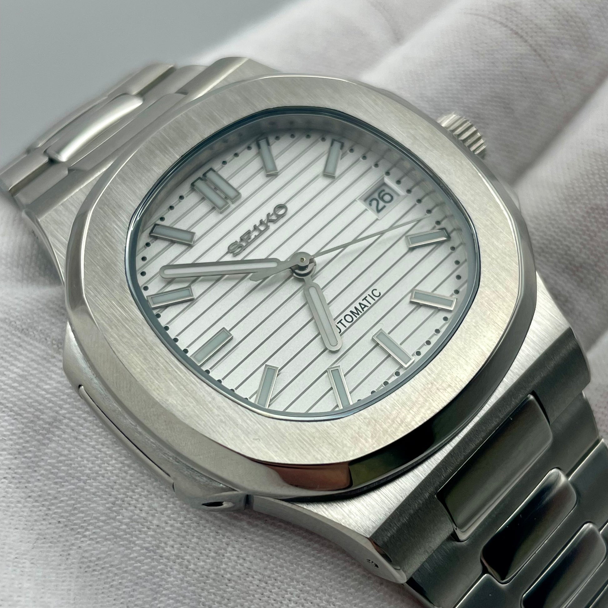 NAUTIKO | WHITE