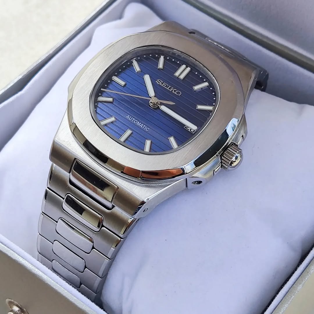 NAUTIKO | ROYAL BLUE